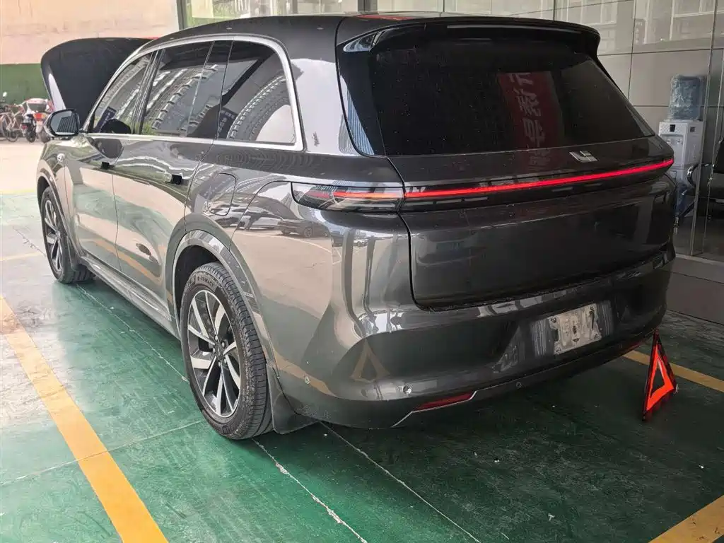 Li Auto L8 2023 Pro