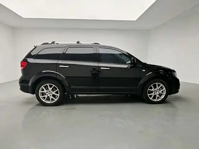 Dodge Journey — миниатюра 8