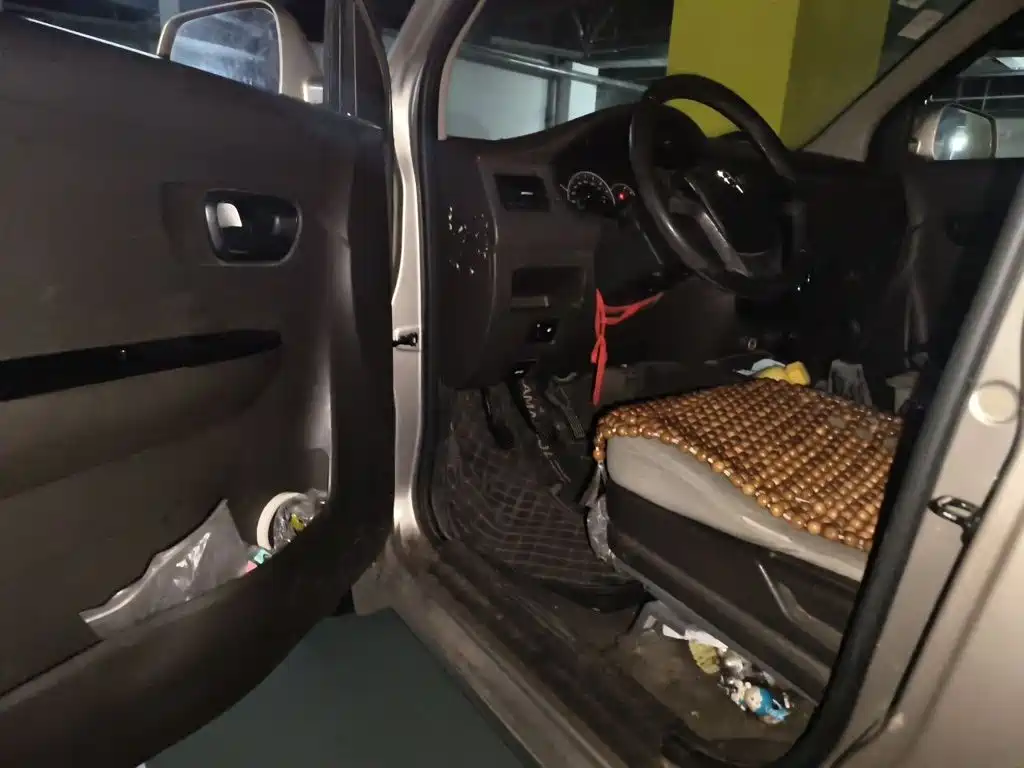 Wuling Rongguang V — миниатюра 14