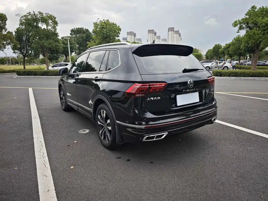 Volkswagen Tiguan L — миниатюра 5