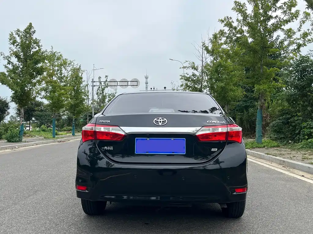 Toyota Corolla — миниатюра 5