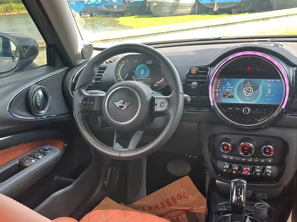 MINI Mini Clubman — миниатюра 8