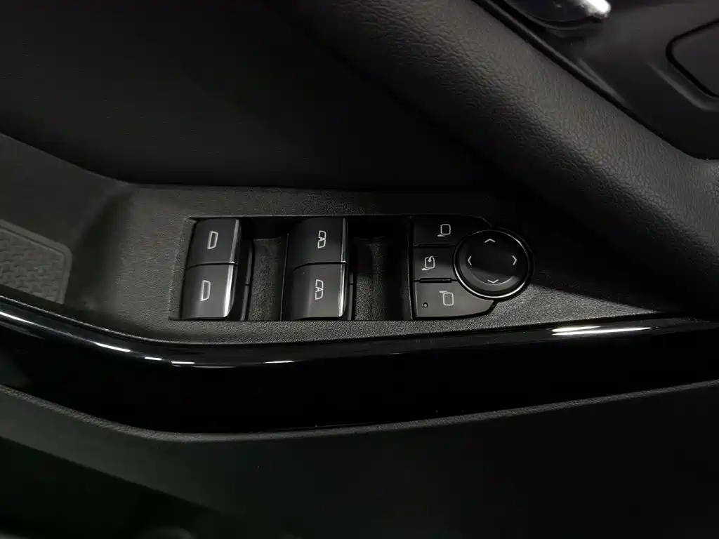Chevrolet Plus — миниатюра 9