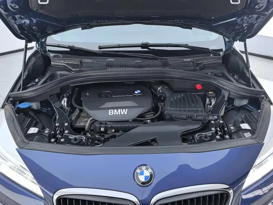 BMW 2 Series Active Tourer — миниатюра 10