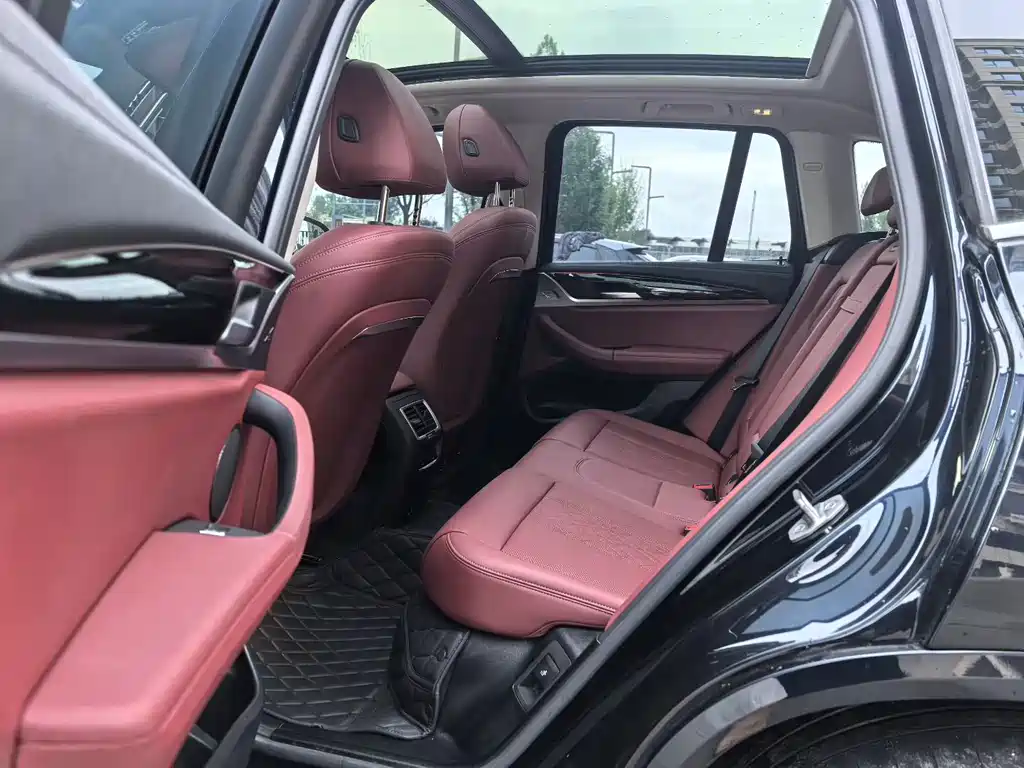 BMW iX3 2024 Lead