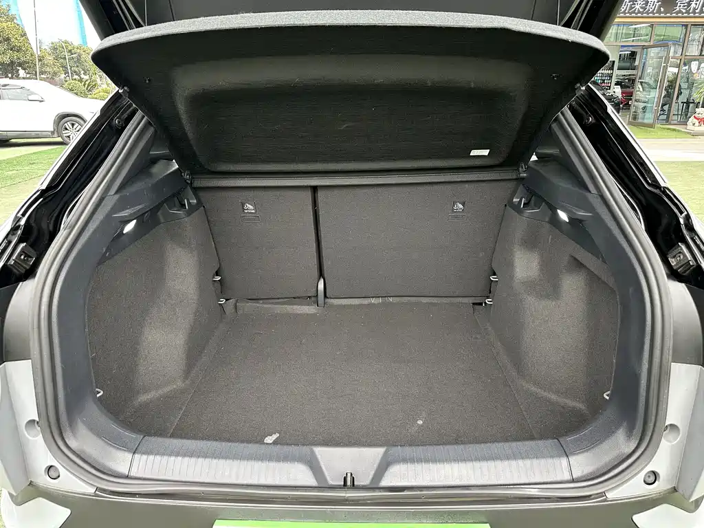 VOLKSWAGEN ID.4 CROZZ