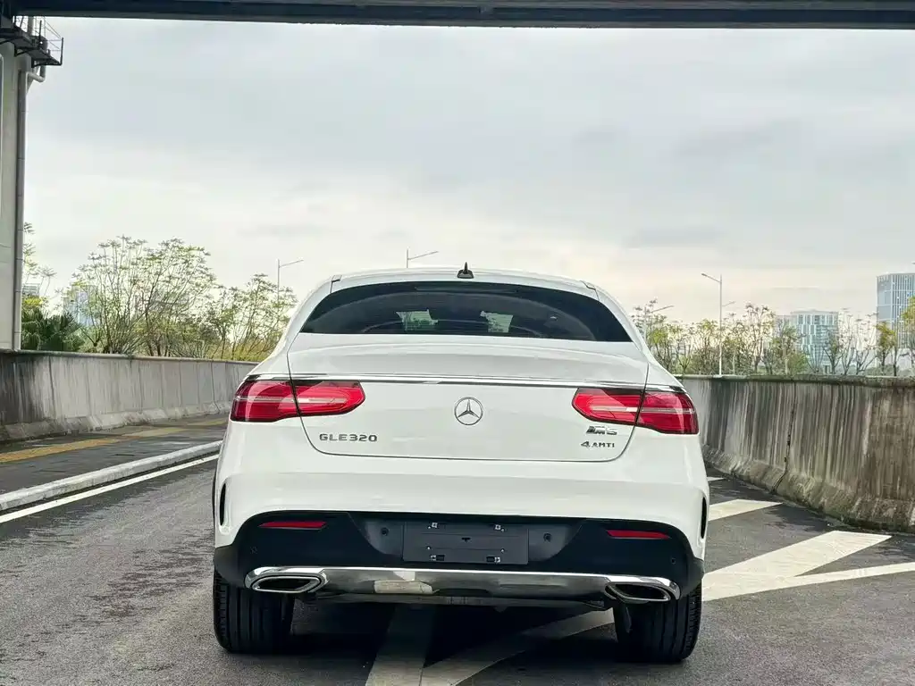 Mercedes-Benz GLE Coupe — миниатюра 8