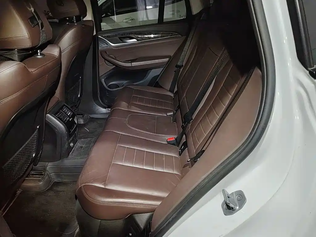 BMW X3 — миниатюра 17