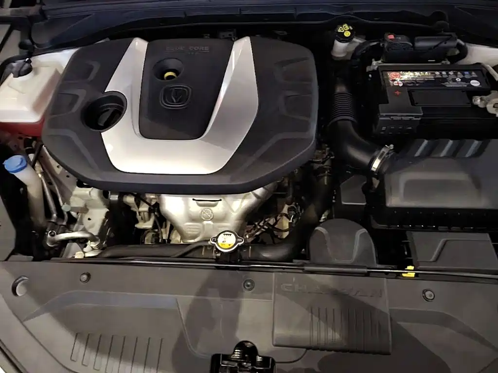 Changan Eado XT — миниатюра 20