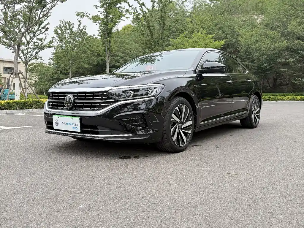 Volkswagen Passat 2023