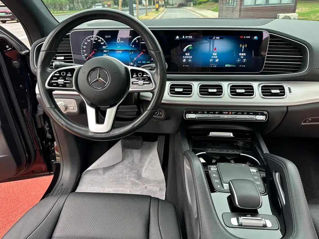 Mercedes-Benz GLE Coupe — миниатюра 13