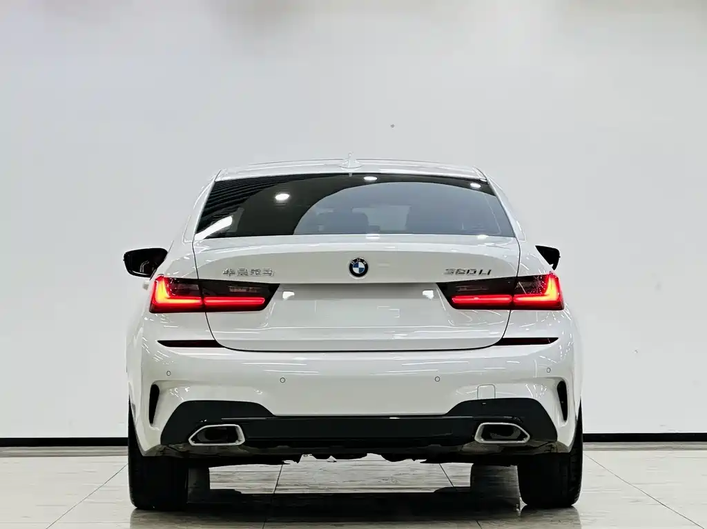 BMW 3 Series 2022 — фото 10