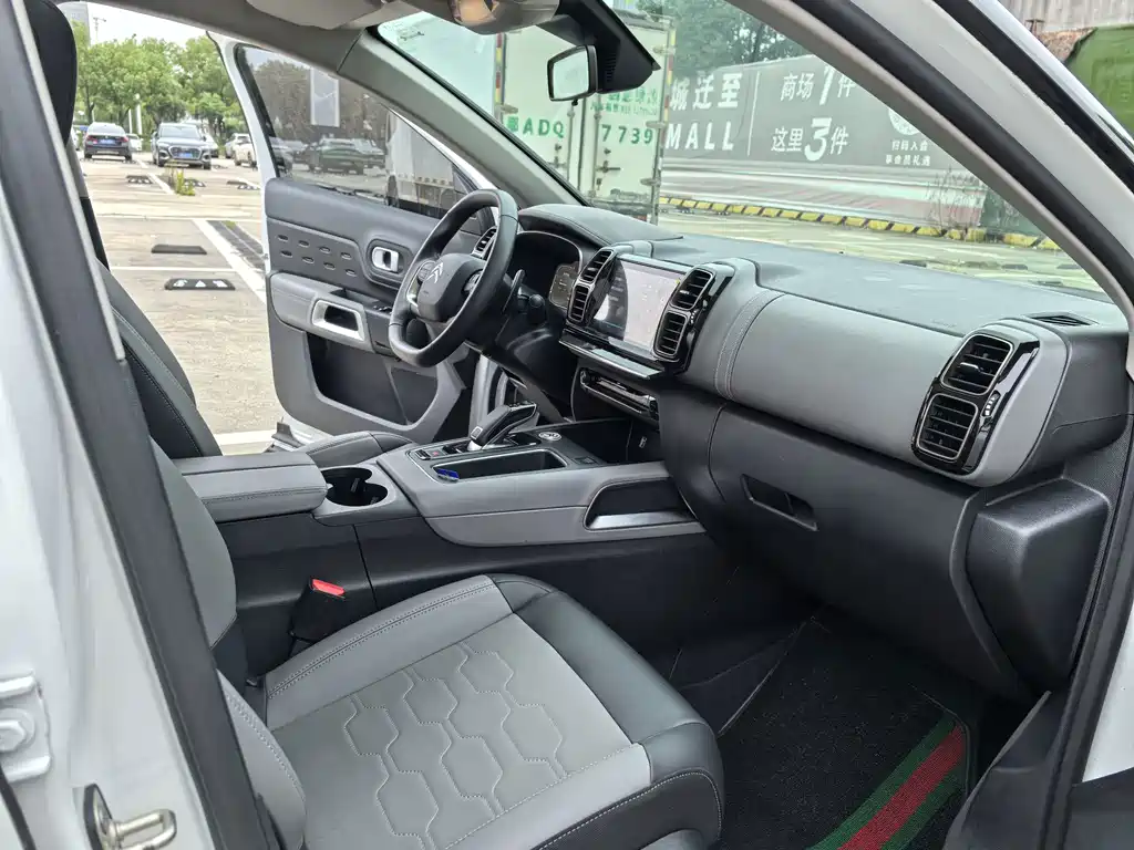 Citroen C5 AIRCROSS — миниатюра 15