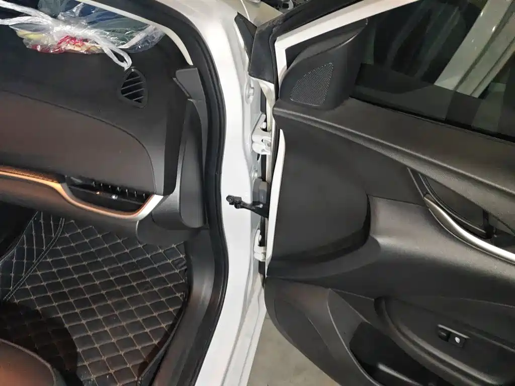 Buick Excelle — фотографии объявления, Фото 22