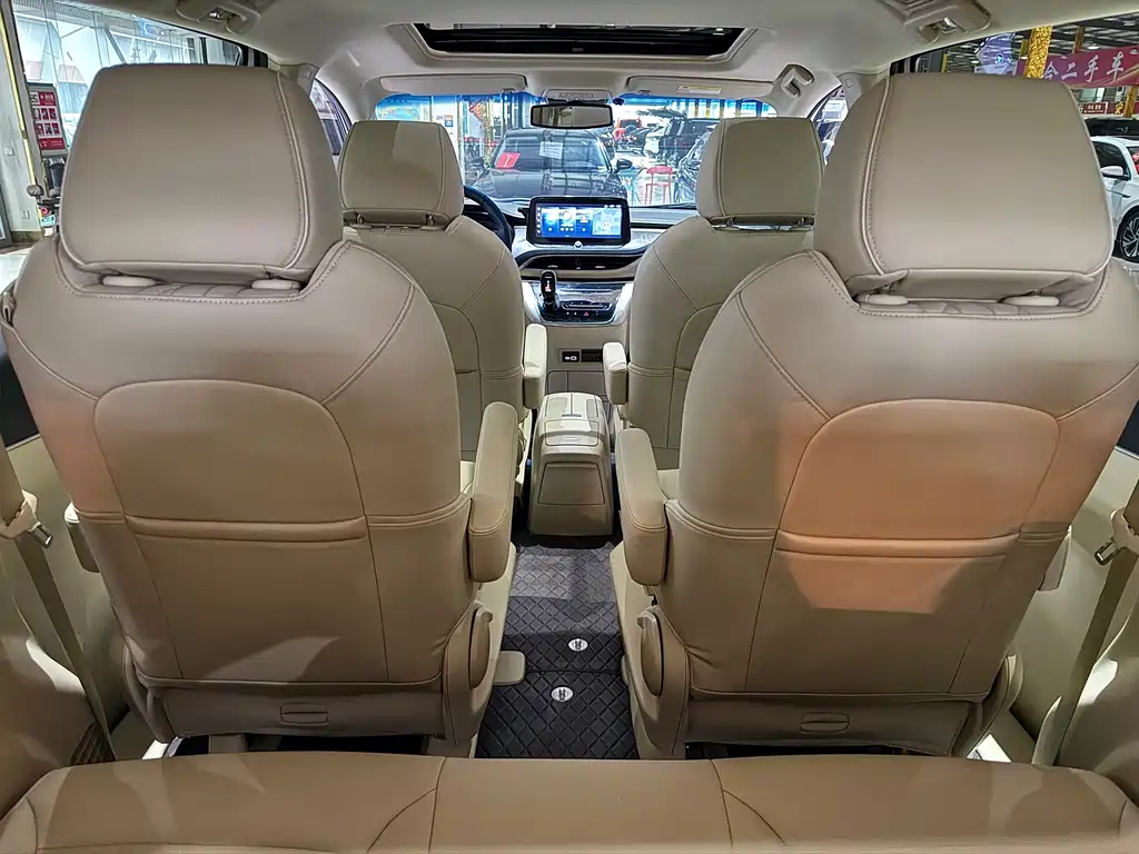 Buick GL8 2023 Luxury