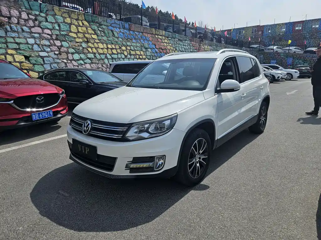 Volkswagen Tiguan 2014