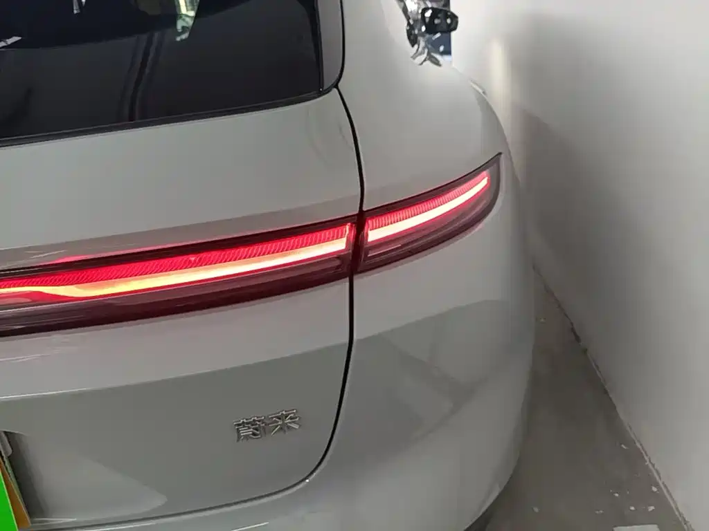 NIO ET5T — миниатюра 8