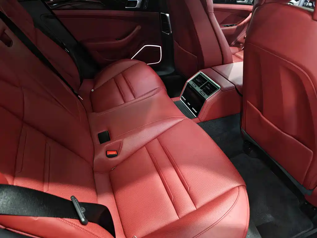 Porsche Panamera — миниатюра 9