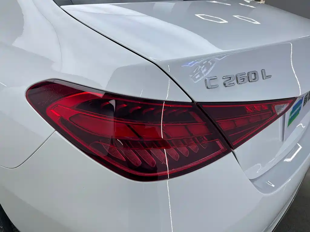 Mercedes-Benz C-Class 2023 — фото 8