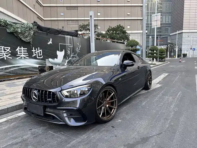 MERCEDES-BENZ E CLASS AMG