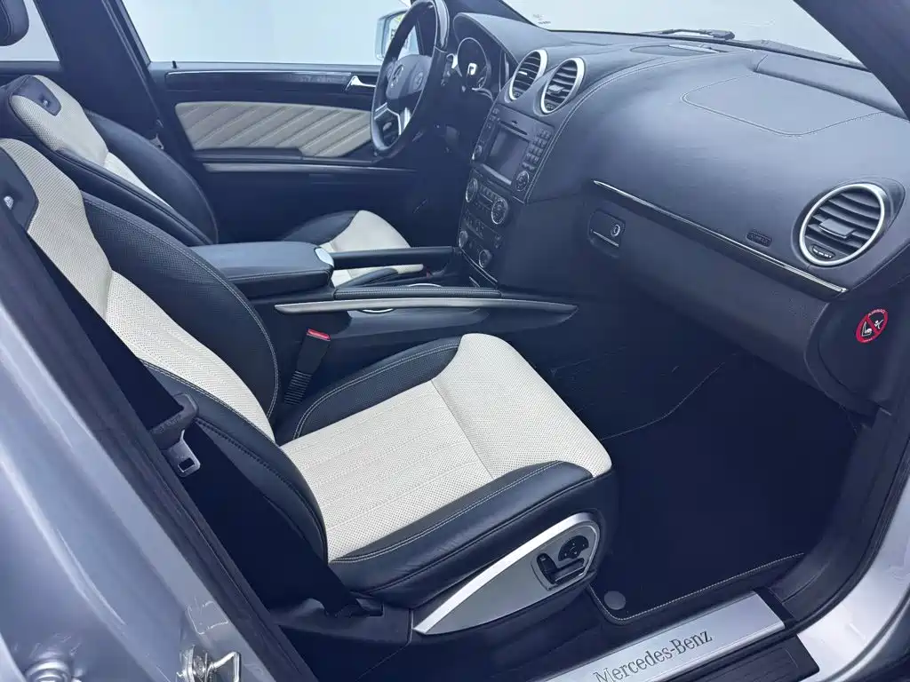 Mercedes-Benz GL-Class — миниатюра 18