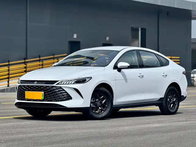 2025 BYD Qin