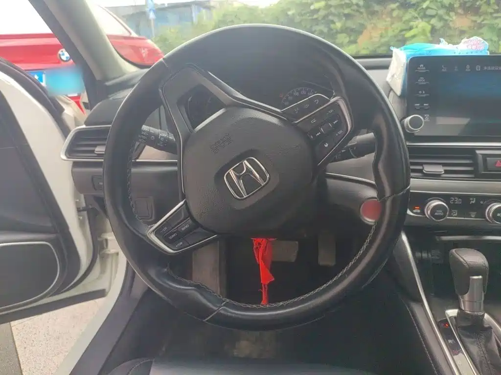 Honda Accord — миниатюра 6
