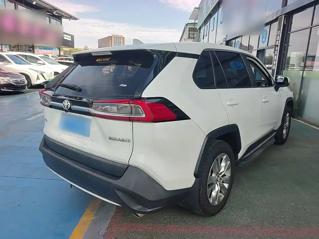 Toyota Wildlander — миниатюра 7