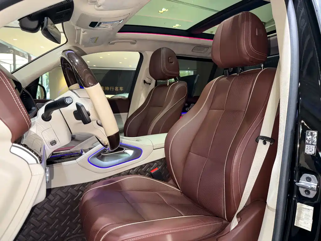 Mercedes-Benz GLS — миниатюра 14