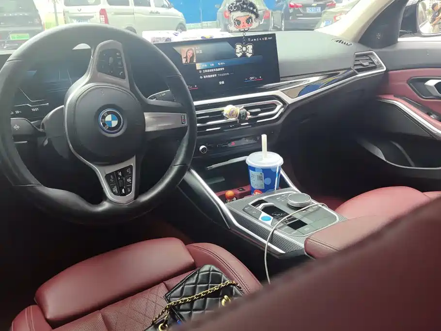 BMW i3 — миниатюра 12