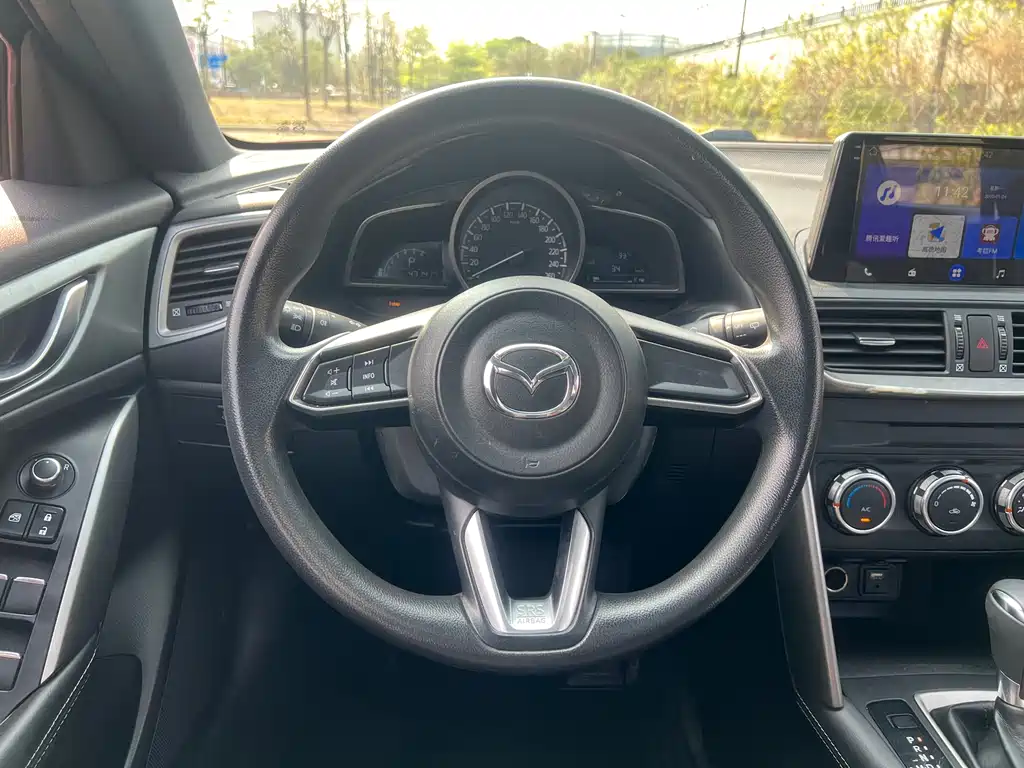 MAZDA CX 4