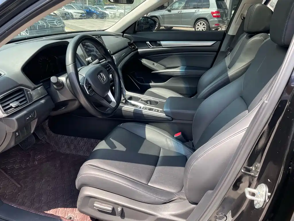 Honda Accord — миниатюра 11