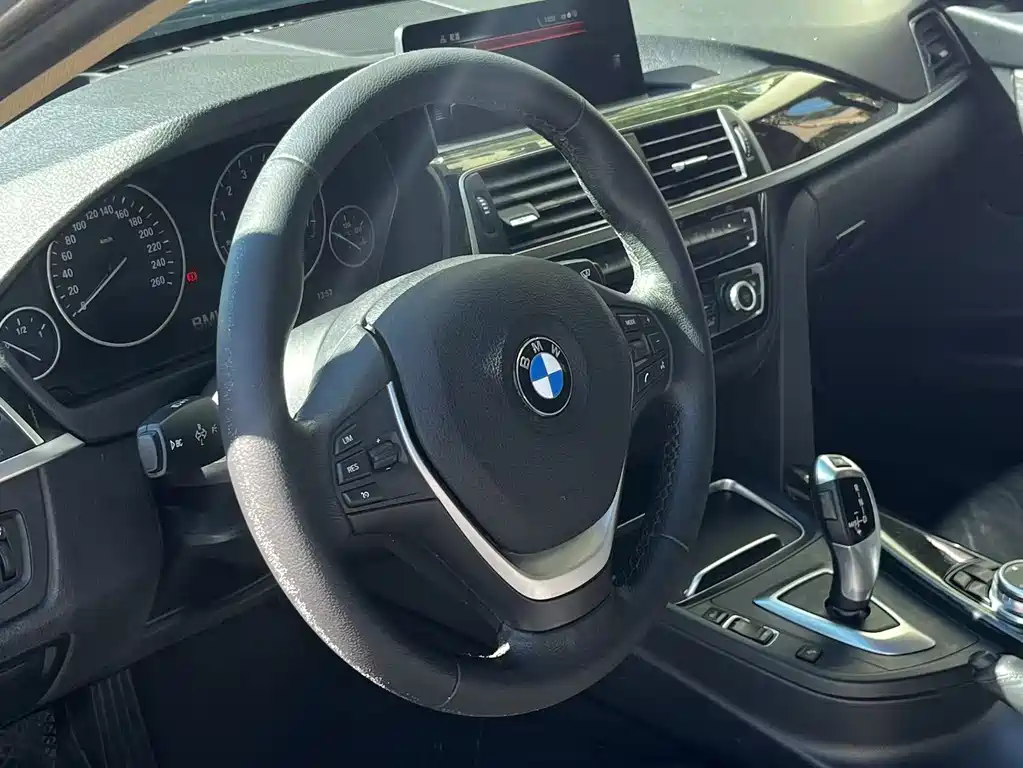 BMW 3 Series — миниатюра 16