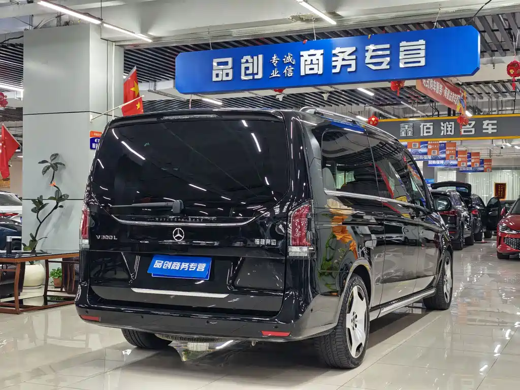 Mercedes-Benz V-Class — миниатюра 9