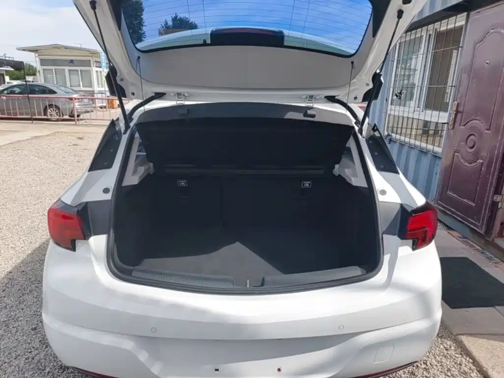 Buick Verano — миниатюра 19