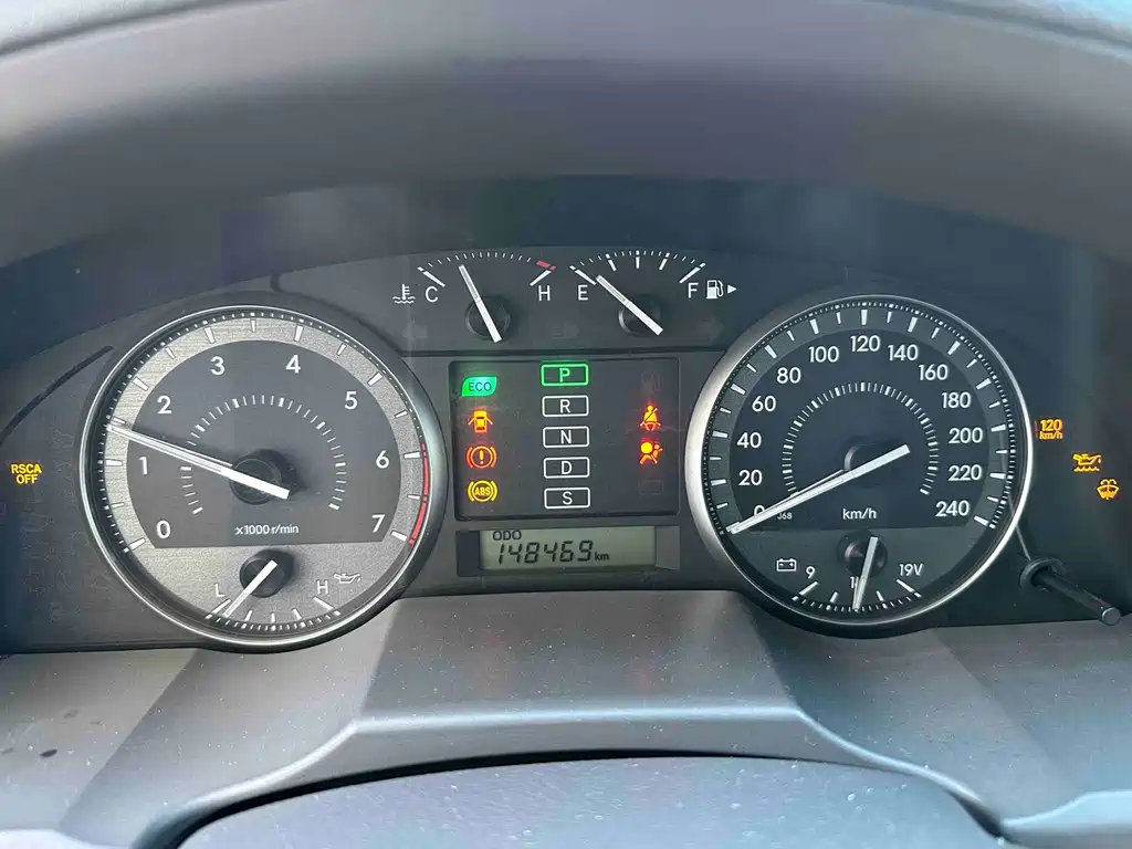 Toyota Land Cruiser 2014 4.0L AT