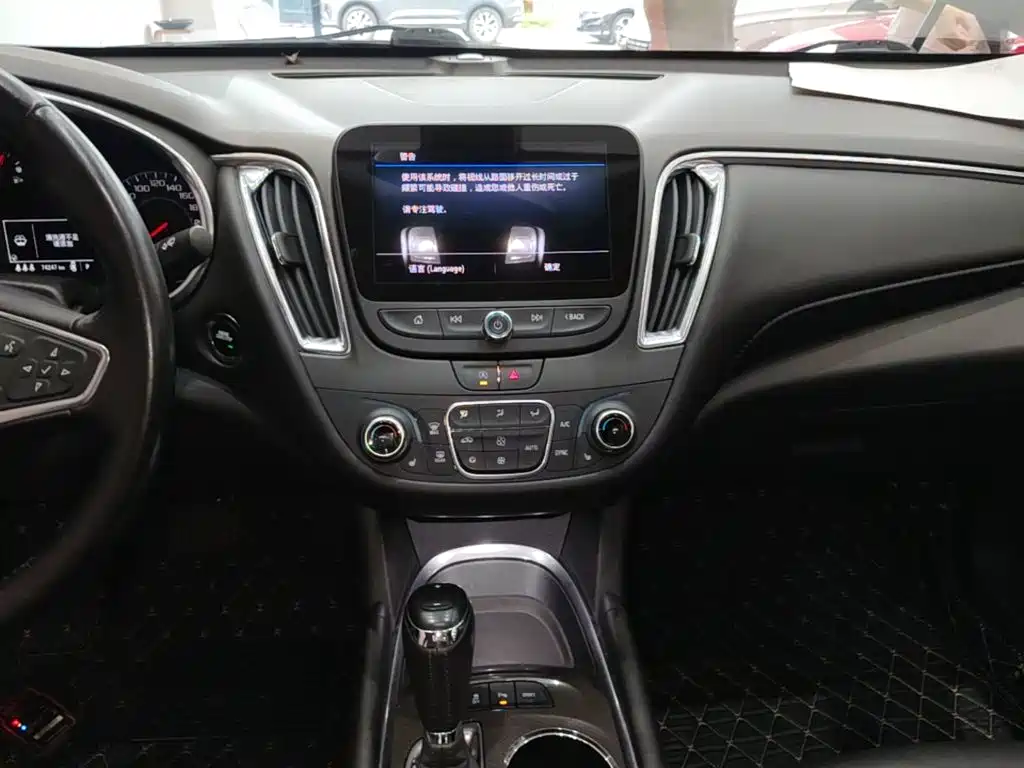 Chevrolet Malibu XL — миниатюра 13