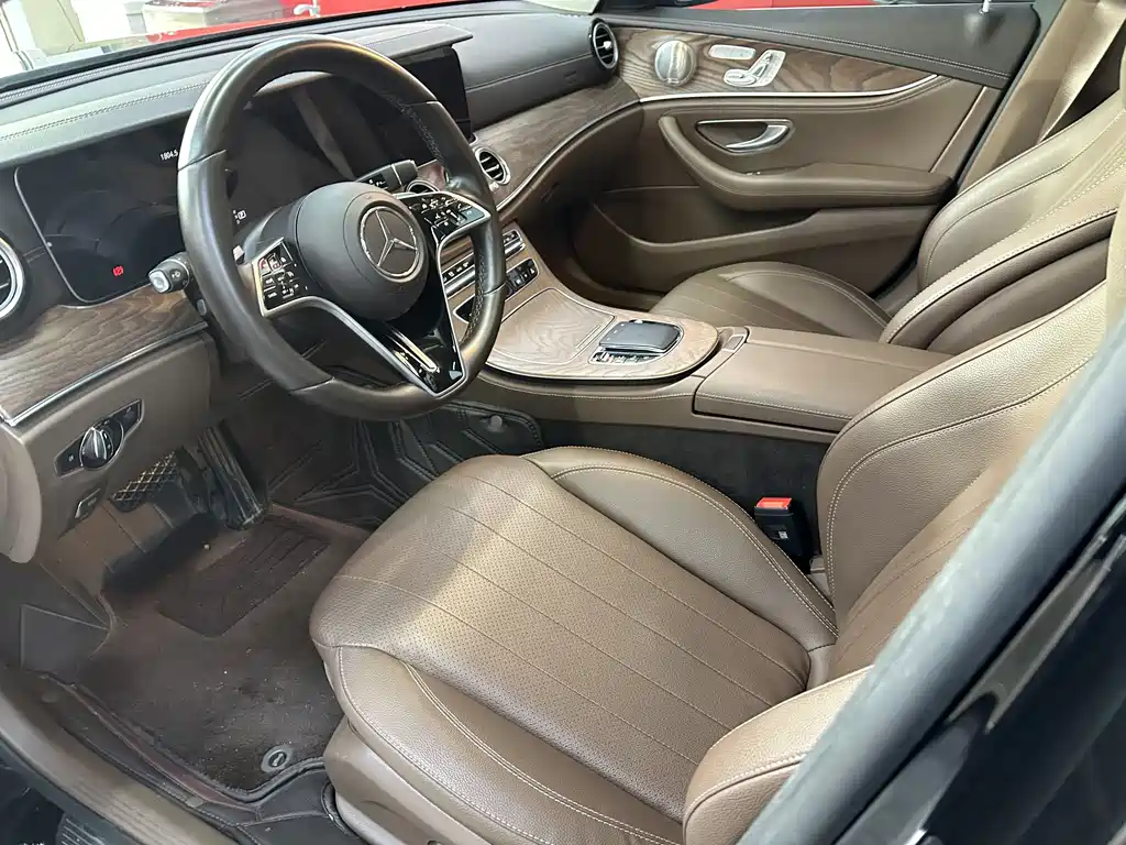 Mercedes-Benz E-Class E 2023 E 300 L Fashion