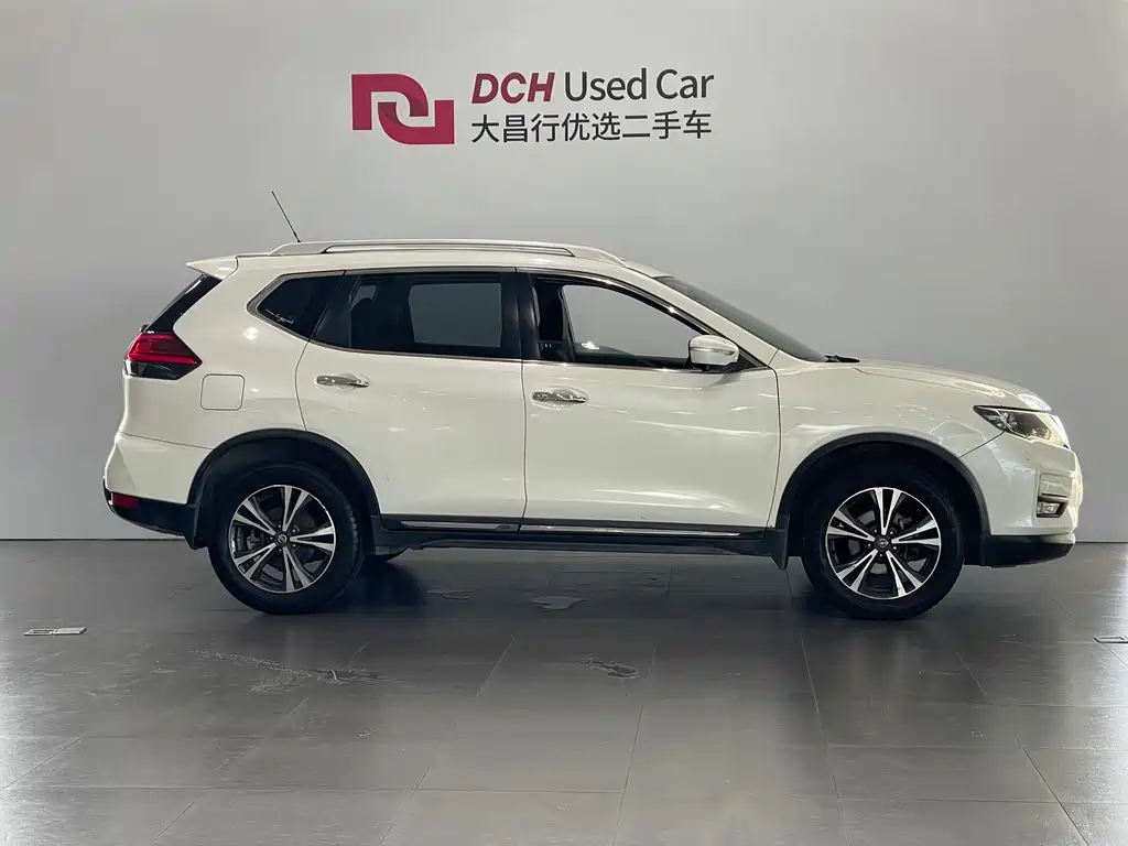 Nissan X-Trail 2017 2.5L CVT Luxury 4WD