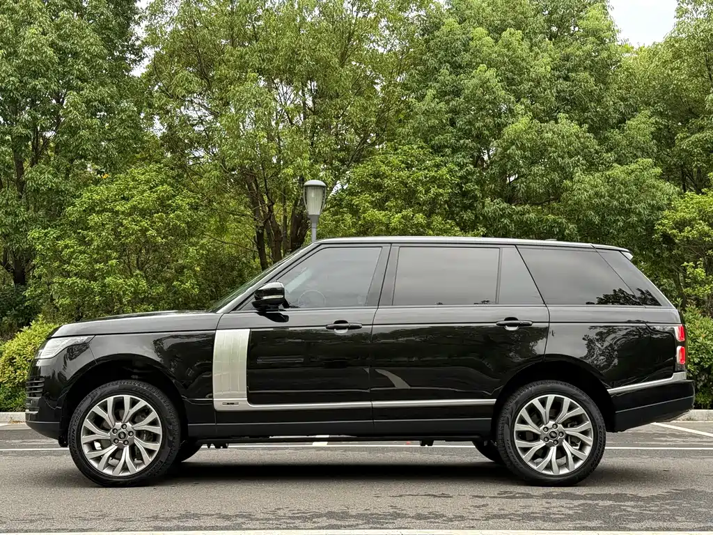 Land Rover Range Rover — миниатюра 3