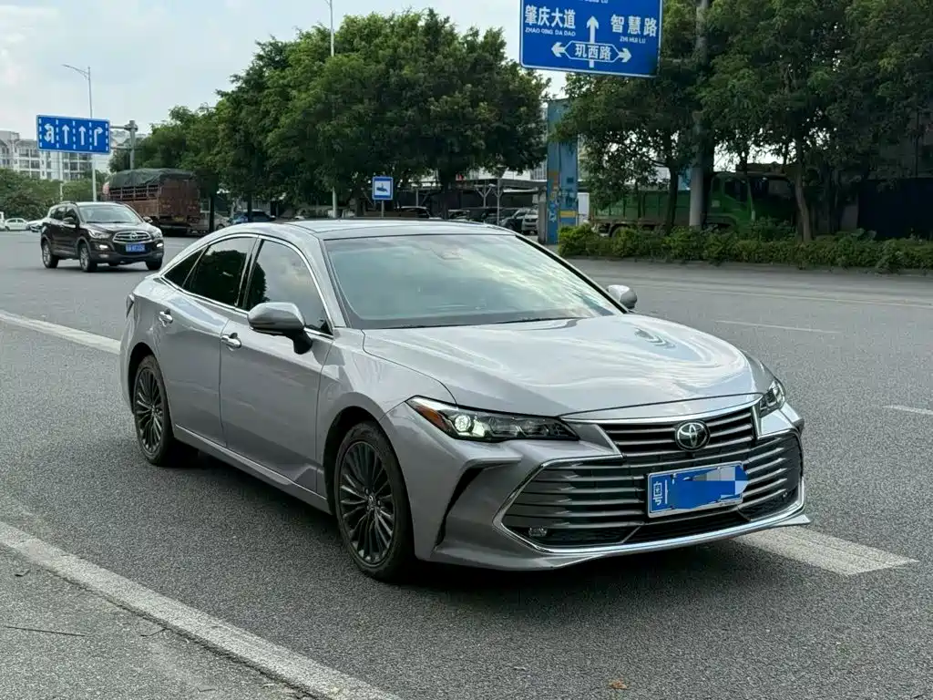 Toyota Avalon — миниатюра 3