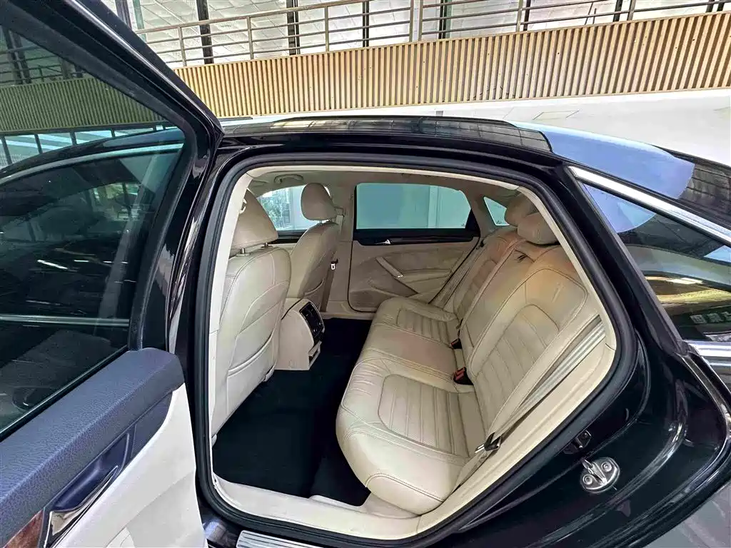 Volkswagen Passat — миниатюра 6