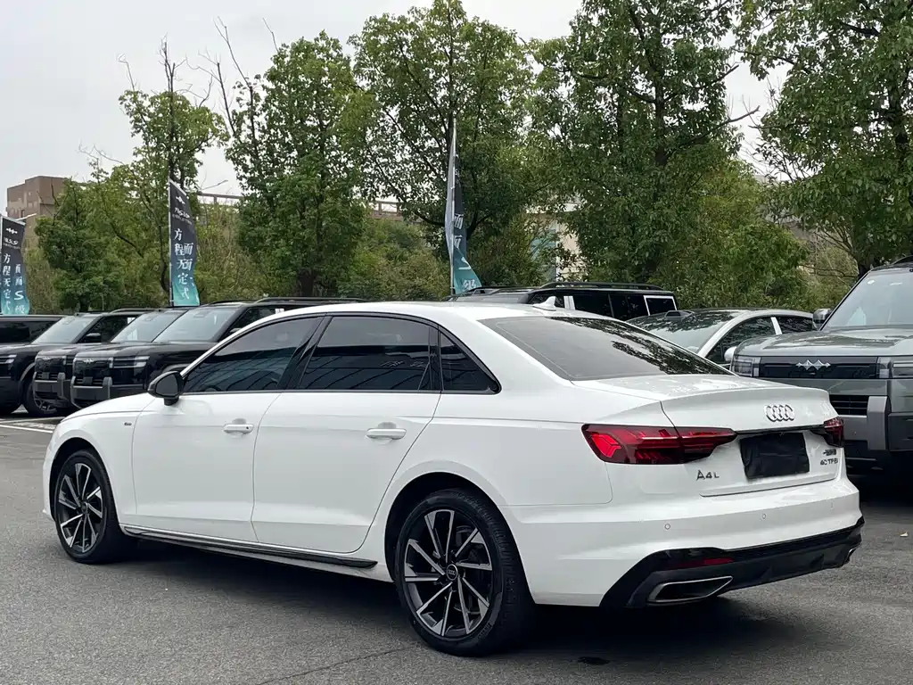 Audi A4L — миниатюра 16