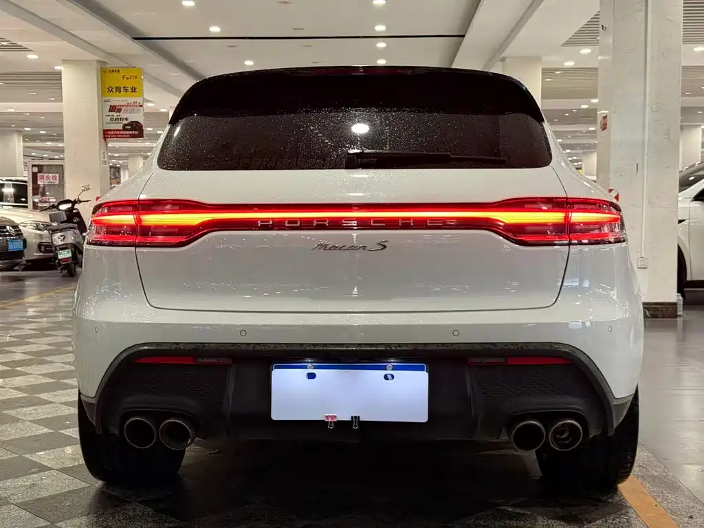 Porsche Macan — миниатюра 5