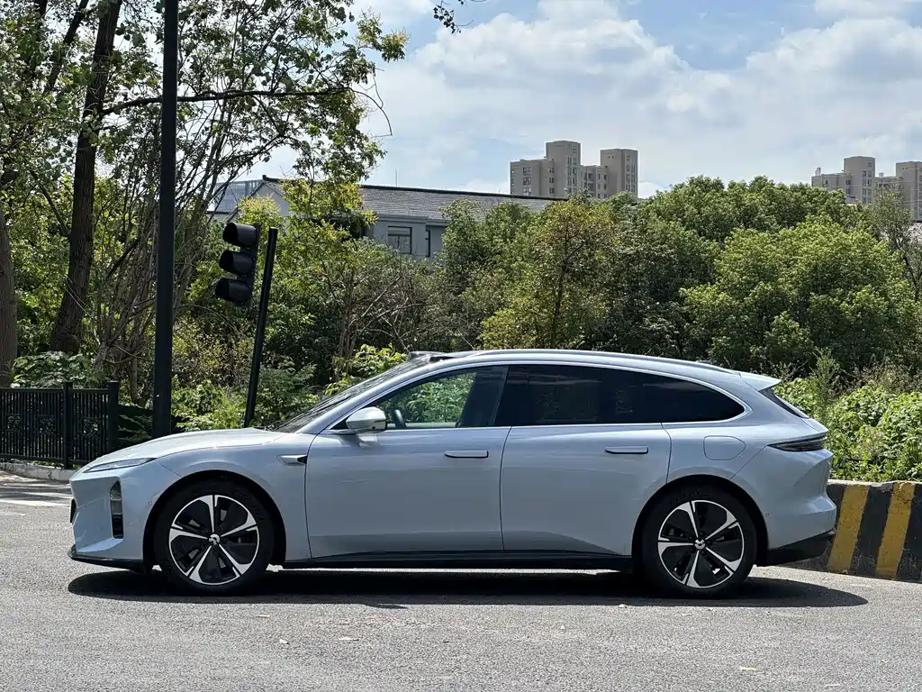 NIO ET5T — миниатюра 4