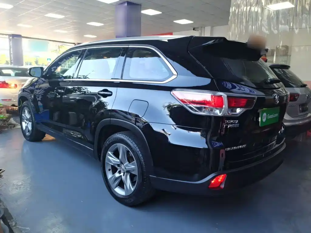 Toyota Highlander — миниатюра 5