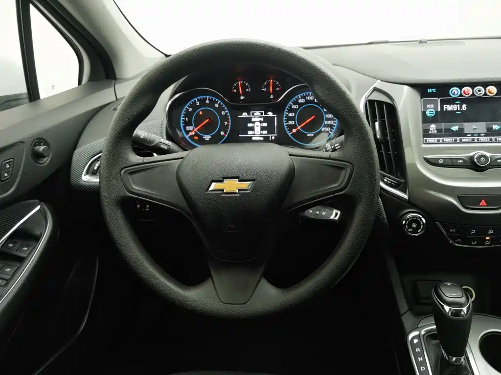 Chevrolet Cruze — миниатюра 11