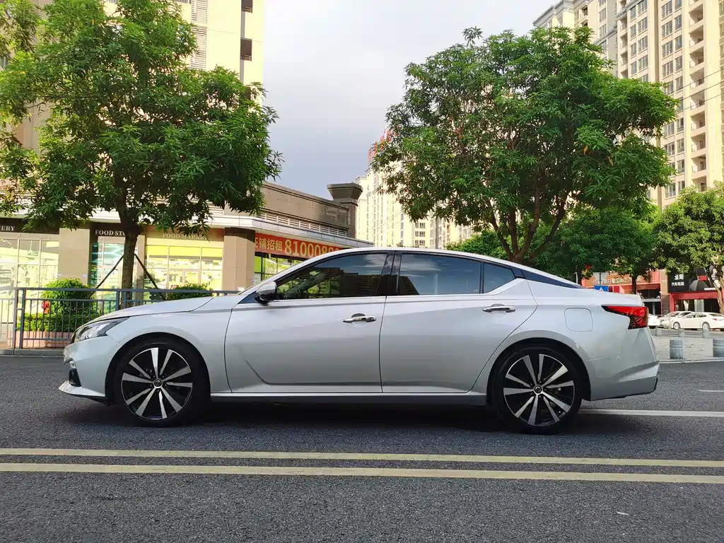 Nissan Teana — миниатюра 10