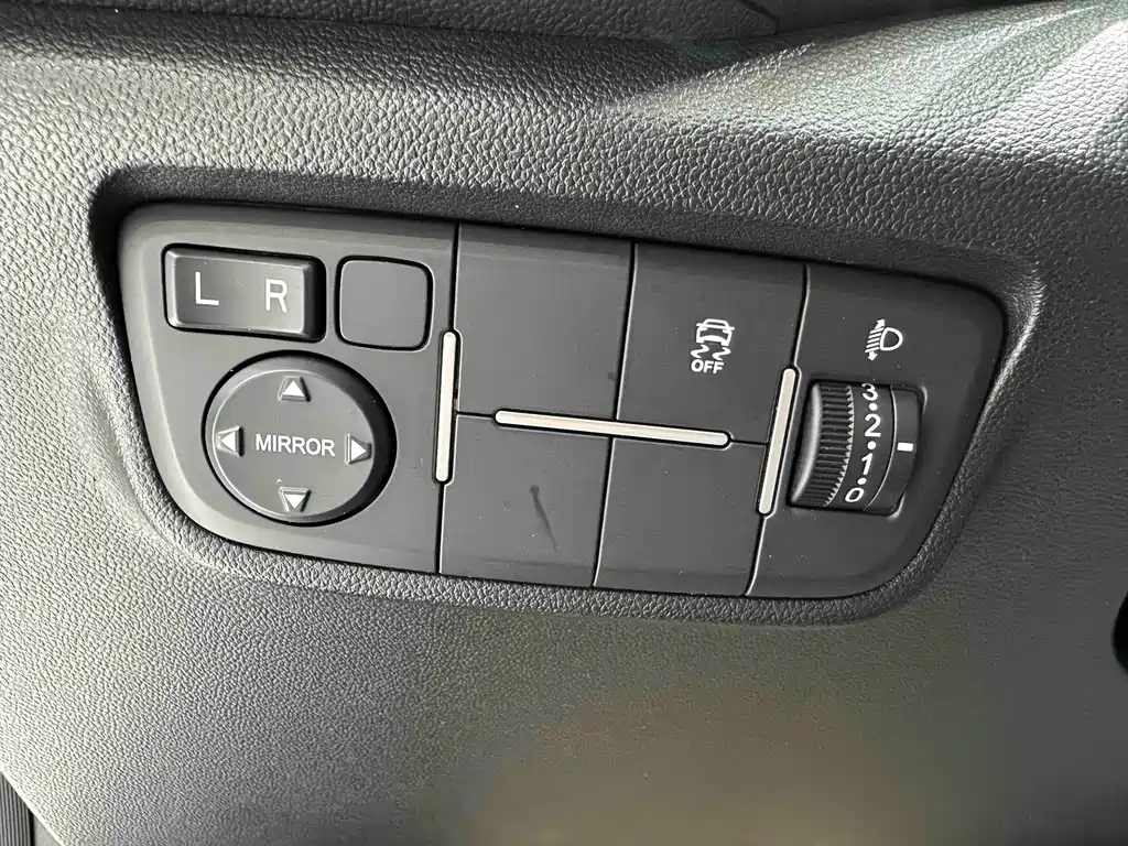 Changan Eado — миниатюра 8