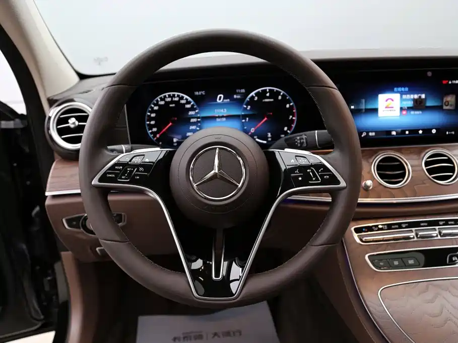 Mercedes-Benz E-Class 2023 — фото 15